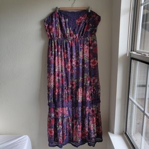 Torrid size 4 Purple Floral Strapless Dress